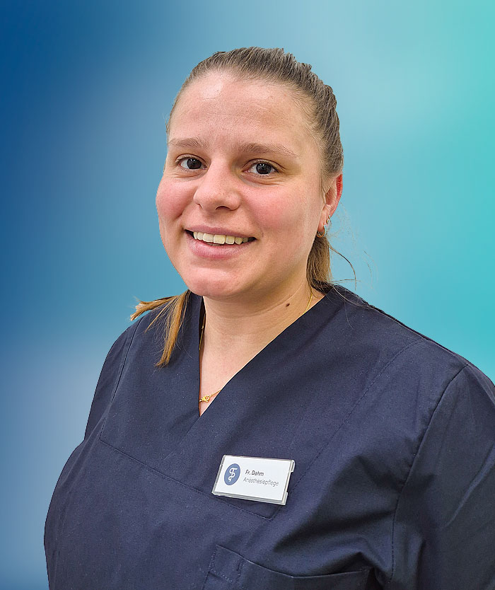 Portrait von Maren Dahm, Fachkrankenpflegerin für Anästhesie und Intensivpflege