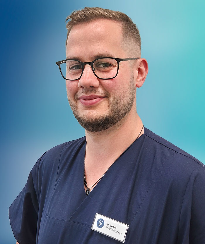 Portrait von Fachkrankenpfleger für Anästhesie und Intensivpflege Noah Zieger